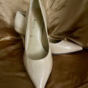 NWOT, Ron White Shoes, Nude patent pumps, size 35 1/2